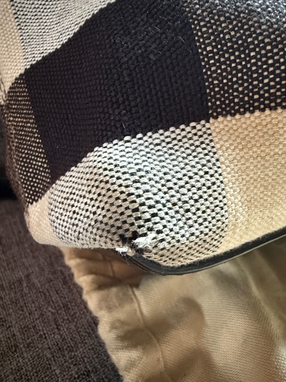 Burberry Beige Plaid Canvas Tote with Black Trim and Red Accent - Picture 5 of 12